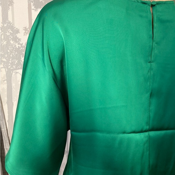 Rich luxurious blouse size medium - Picture 5 of 5